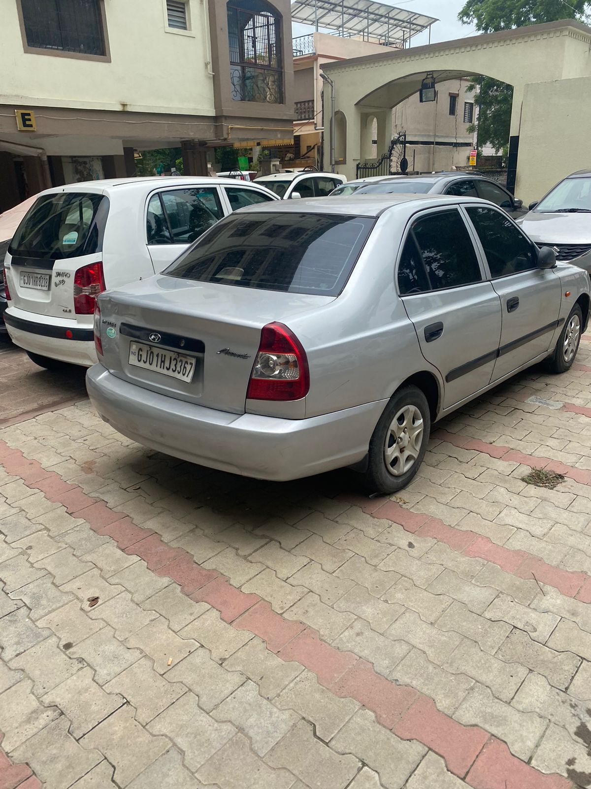 Details View - Hyundai Accent  photos - reseller,reseller marketplace,advetising your products,reseller bazzar,resellerbazzar.in,india's classified site,Hyundai Accent, used Hyundai Accent  , old Hyundai Accent  , old Hyundai Accent  in Ahmedabad, Hyundai Accent  in Ahmedabad